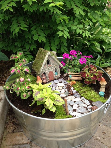 20 Outdoor Fairy Garden Ideas Hmdcrtn