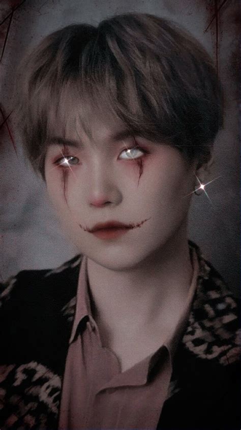 Curtis omschrijft het personage van de 52 jarige blanchett als een legendarische heldin, 'psycho blasting', kluiskrakende tante met een slechte humeur. YOONGI Halloween edit | Min yoongi, Imagens bts, Yoongi
