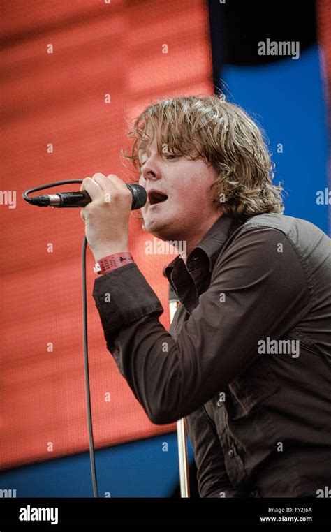 Live 8 At Hyde Park London 2 July 2005 Tom Chaplin Of Keane