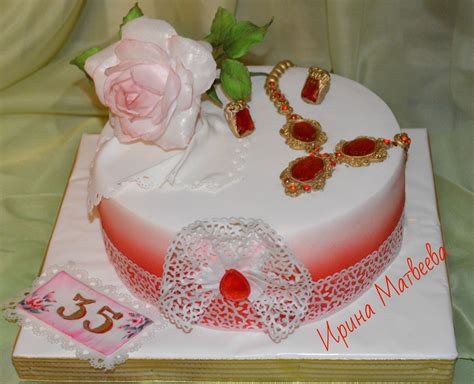 40年：紅寶石婚（ рубиновая свадьба ）； 50年：金婚（ золотая свадьба ）； 60年：鑽石婚（ бриллиантовая свадьба ）； 65年：鐵婚（ железная свадьба ）； 67年半：石婚（ каменная свадьба ）； 70年：福婚； рубиновая свадьба | Торт, Свадьба