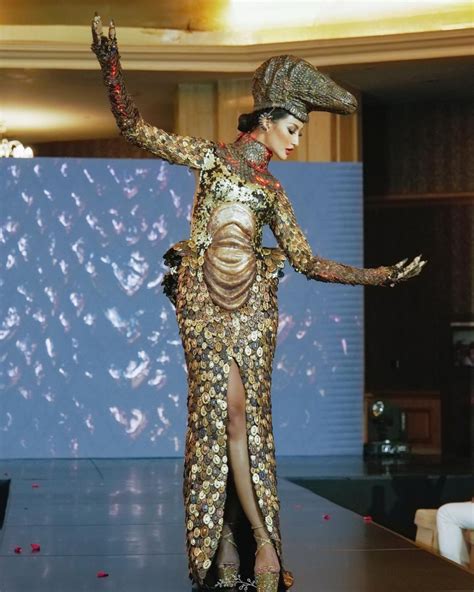 Missnews Ayu Maulida Putri Reveals Komodo Dragon Themed Costume For