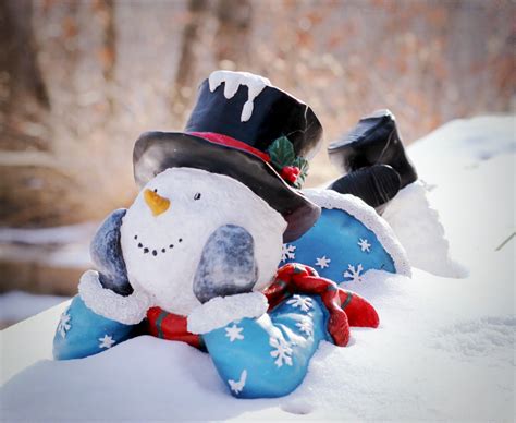 Snowman Snow Sculptures Snow Fun Snowman
