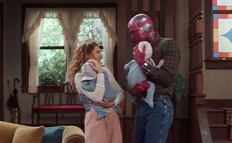 That only takes care of one vision, though — the one wanda created within the hex. La serie WandaVision de Disney Plus libera tráiler - Cine ...