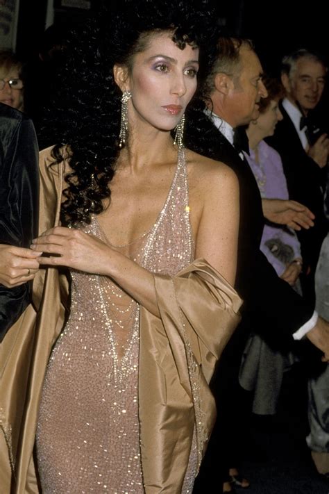Here Are The Absolute Sexiest Oscars Dresses Of All Time Cher Outfits Fashion Oscar Dresses