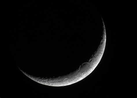 Performed by the city of prague philharmonic orchestracomposed by alexandre desplatfrom the album music from the twilight saga. Leo New Moon in the Houses