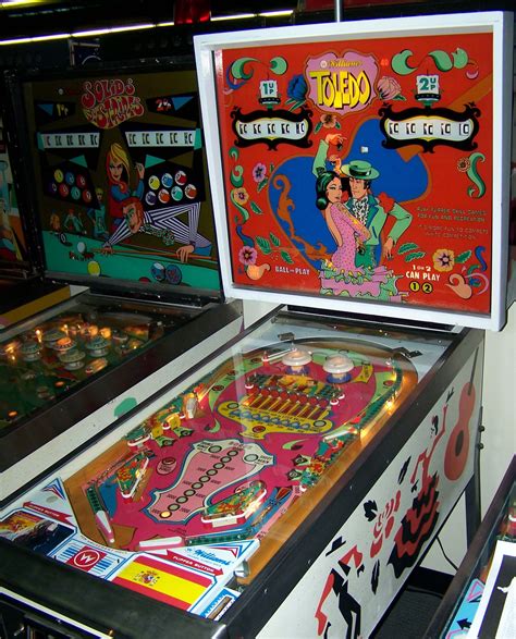 1975 Toledo Williams Pinball Machine Pinball Arcade Game Room