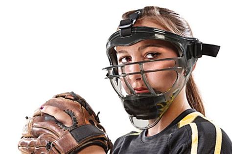 Look Here For The 10 Best Softball Face Masks