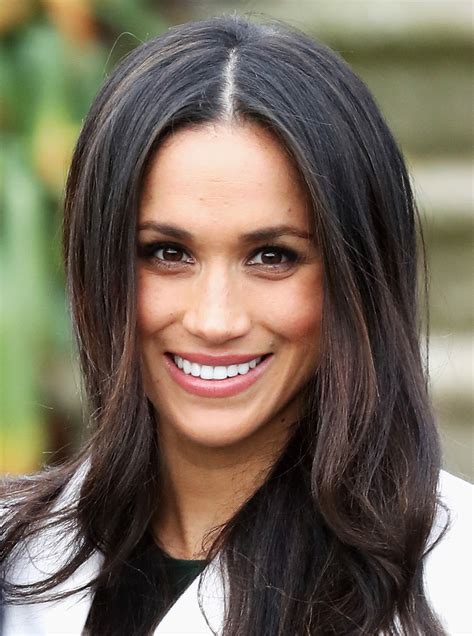 Run by fans, this is your stop for everything on meghan markle (and prince harry)! Meet the 25-Year-Old Who Just Won a Meghan Markle Look ...