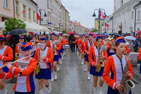 Otwarcie Święta Paniagi i Karpaty na Widelcu w deszczu Makłowicz