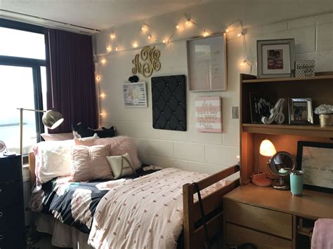 Pin By Melissa Taylor On Msu Dorm Cute Dorm Rooms Dorm Inspiration