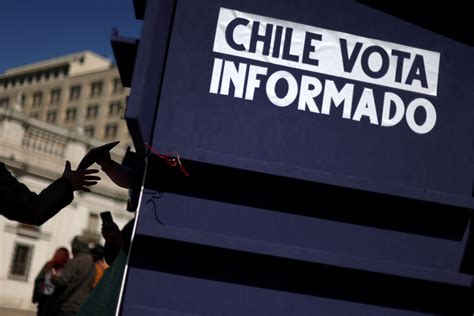 chile una encuesta reflejó un rechazo mayoritario al borrador de la nueva constitución