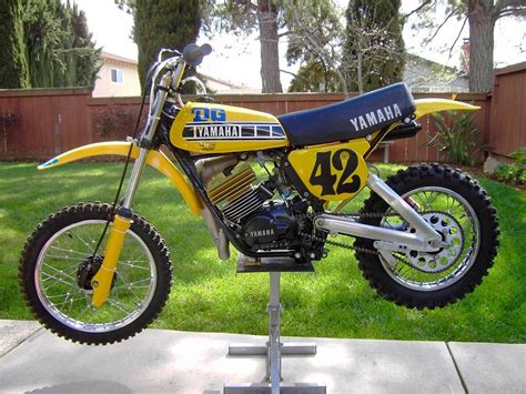 The motorcycle blue book price listed for this 1981. Kick a** two strokes! | Motocross, Yamaha bikes, Vintage ...