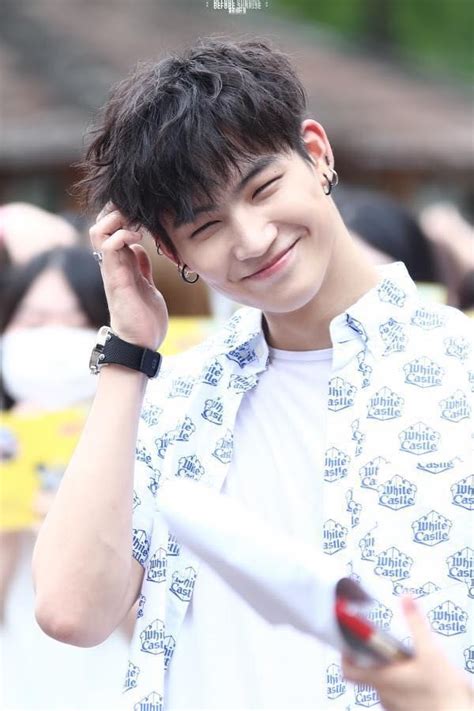 Who is the cutest member in got7? K-Pop One Shots - Paying is dating? - JB (Got7) - Wattpad