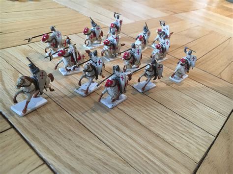 Medieval Era Templar Knights Plastic Model Military Figure Kit 1