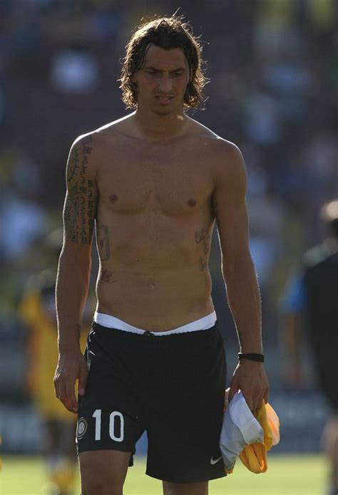 Highlights of all 66 goals scored by swedish striker zlatan ibrahimovic during his 117 inter appearances from 2006 to 2009 in serie a, coppa italia. 1000+ images about Zlatan Ibrahimović on Pinterest ...