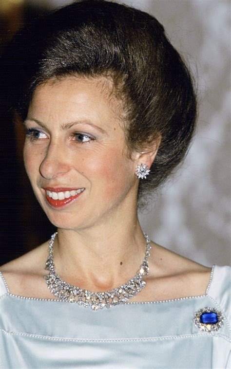 Princess Anne sapphire & diamond brooch | On Princess Anne's 70th ...