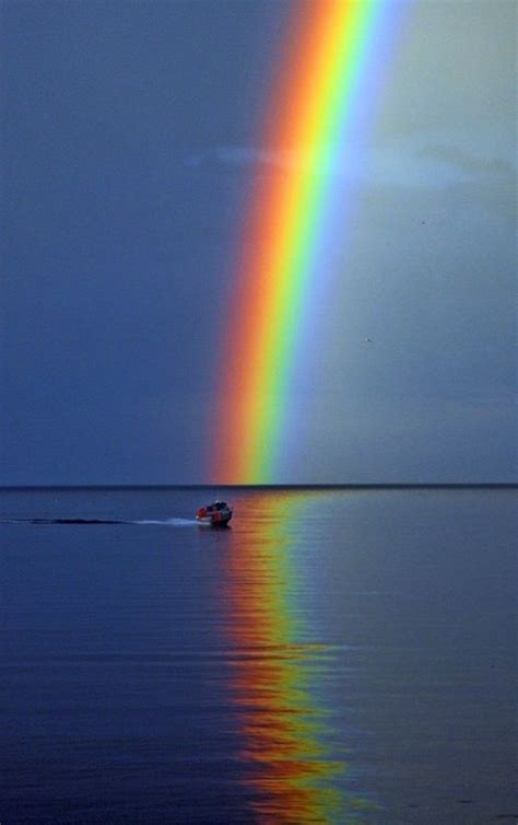 What A Great Rainbow Over Water On Whw1 Rainbows Board