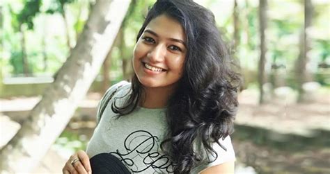 Within two hours, i came to love and cherish characters played. Grace Antony - Malayalam actress of 'Kumbalangi Nights ...