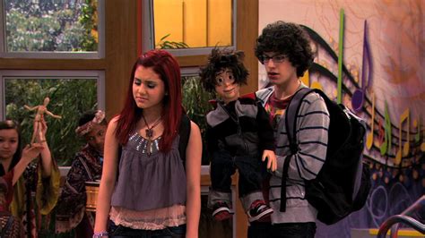 The Birthweek Song 1x04 Victorious Image 26758408