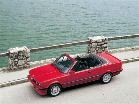 The Iconic Bmw E30 Sports Convertible Car Bmw E30 Convertible General