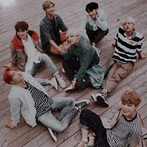 Kpop boy groups profile picture love aesthetics taekook just magic jungkook vocalist jeon jungkook. 𝖙𝖜𝖎𝖙𝖙𝖊𝖗 : 𝘴𝘰𝘯𝘺𝘦𝘰𝘯𝘵𝘩𝘰𝘵𝘴 🐝 | Bts aesthetic pictures, Bangtan ...
