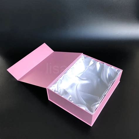 Custom Light Pink T Packaging Box With Satin Lining