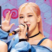 Blackpink Rosé GIF Blackpink Rosé Chaeyoung Discover Share GIFs