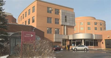 Montreal hospitals, new 'winter clinics' packed during flu season ...