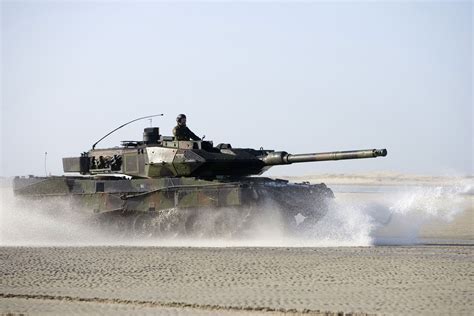 Suomi ostaa Leopard-panssareille moderneja sirpalekranaatteja ...