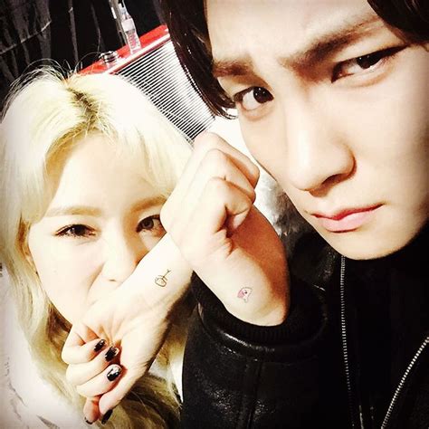 Snsd Taeyeon Shows Off Her Cute Tattoo With Shinee S Key Snsd Oh Gg F X