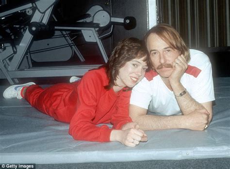Mackenzie Phillips Talks Impact Of Incestuous Affair Daily Mail Online