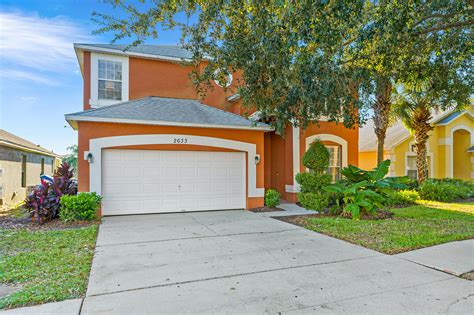 Kissimmee Vacation Rentals, Villa Rentals, Vacation Homes | Vacasa