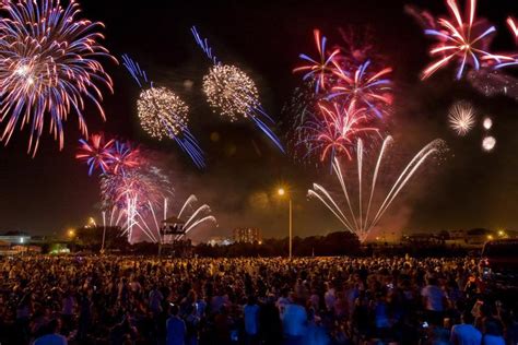 Calendario mensual para julio de 2021 en 1 página. Celebracion 4 de Julio