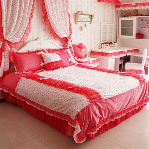 25 Romantic Valentines Bedroom Decorating Ideas
