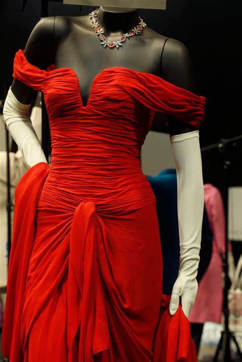 Lady In Red Why Your Holiday Party Dress Should Be Scarlet
