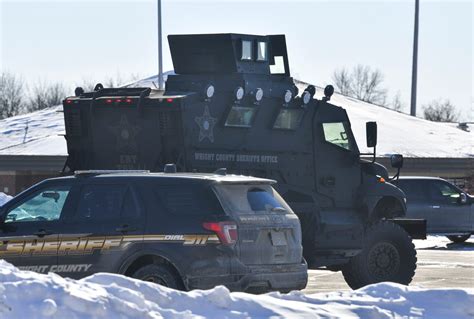 Buffalo Minnesota Shooting Multiple People Injured At Allina Clinic
