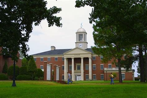 Lyon College Academic Overview