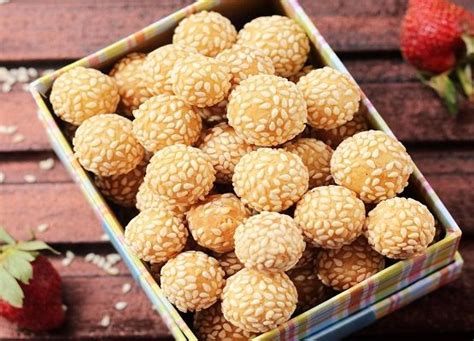 Salah satu teman sampai heran mendapati orang batak mempromosikan kue khas betawi di kantor. RESEP BIJI KETAPANG MANIS EMPUK RENYAH (Dengan gambar ...