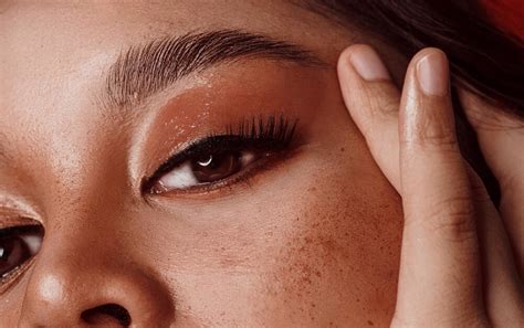 Thread Brow Lift The Secret Behind The Celebrity Flat Brow