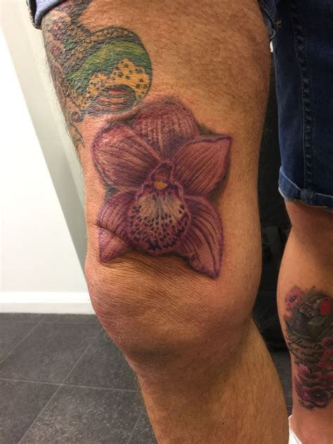 #25 elegant purple orchids on left thigh photo: Pink orchid tattoo | Orchid tattoo, Tattoos, Black and ...