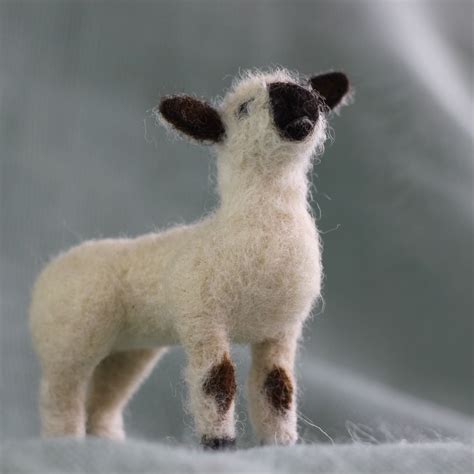 I Must Learn How To Make This Felt Animals Felt Sheep Needle