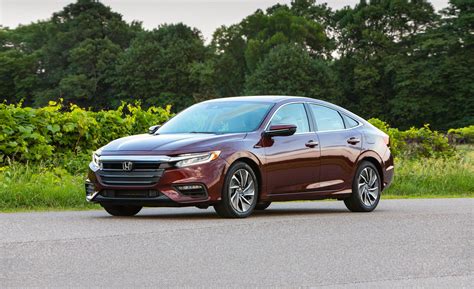 How many miles per gallon does a Honda Insight get?