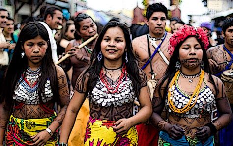 Mujeres Ind Genas Resistencia Y Empoderamiento Femenino La Antigona