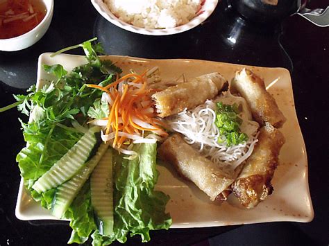 Tuck into this typical vietnamese food with a serving of local salad and green beans. Pho 79 Restaurant - Denver, Colorado | Mama Likes To Cook