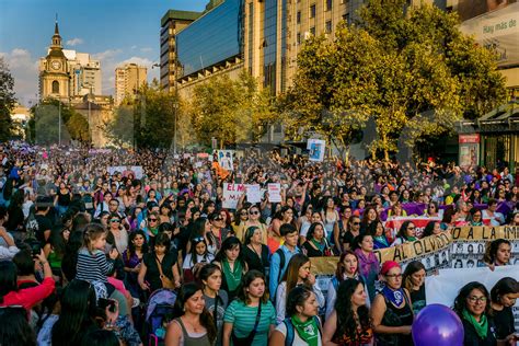 Histórica marcha del Día de la Mujer reunió alrededor de 400 mil