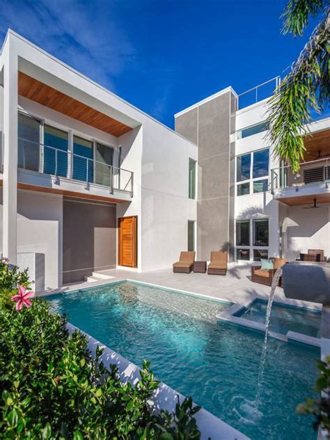 Image 2 of 22 from gallery of tan residence / chrystalline artchitect. 67 Beautiful Modern Home Design Ideas In One Photo Gallery ...