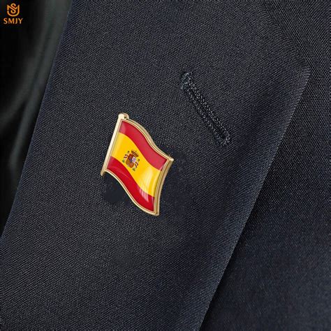 Euro National Emblem Paint Commemorative Badge Spain Enamel Flag Wear
