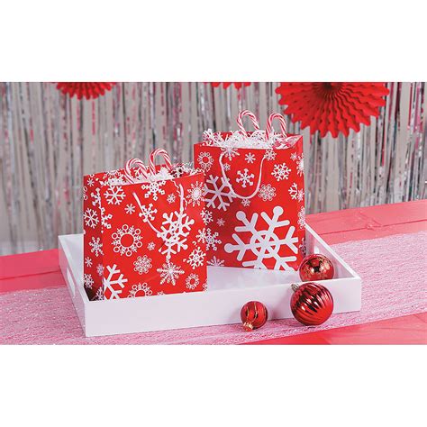Medium Red And White Snowflake T Bags With Tags Party Supplies 12