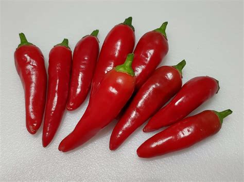 Hawaiian Sweet Hot Pepper Seeds Super Hot Chiles