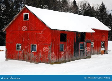 A Rustic Red Barn In Snow Editorial Photo Image Of Farm 180555606